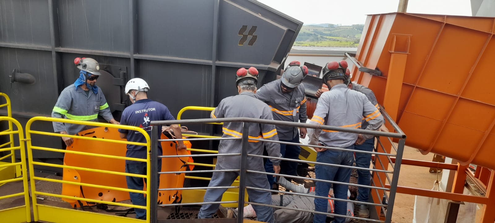 Mobilização com maca sked